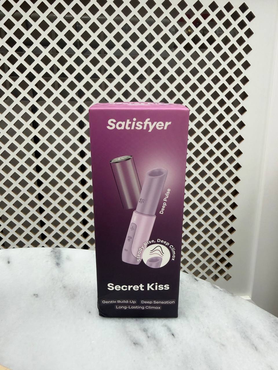 Уценка! Вакуумный стимулятор Satisfyer Secret Kiss_2