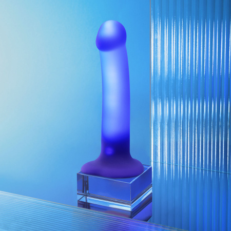 6017843-IMAGE 1.1 - Glow-led-dildo-size-M-strap-on-me